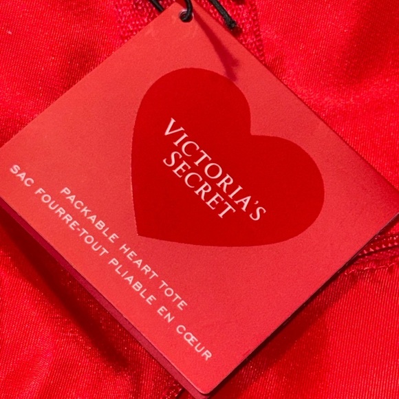 Victoria’s Secret Valentine's Day Red HEART PACKABLE Tote Shoulder Bag 2024 NWT - Picture 3 of 9